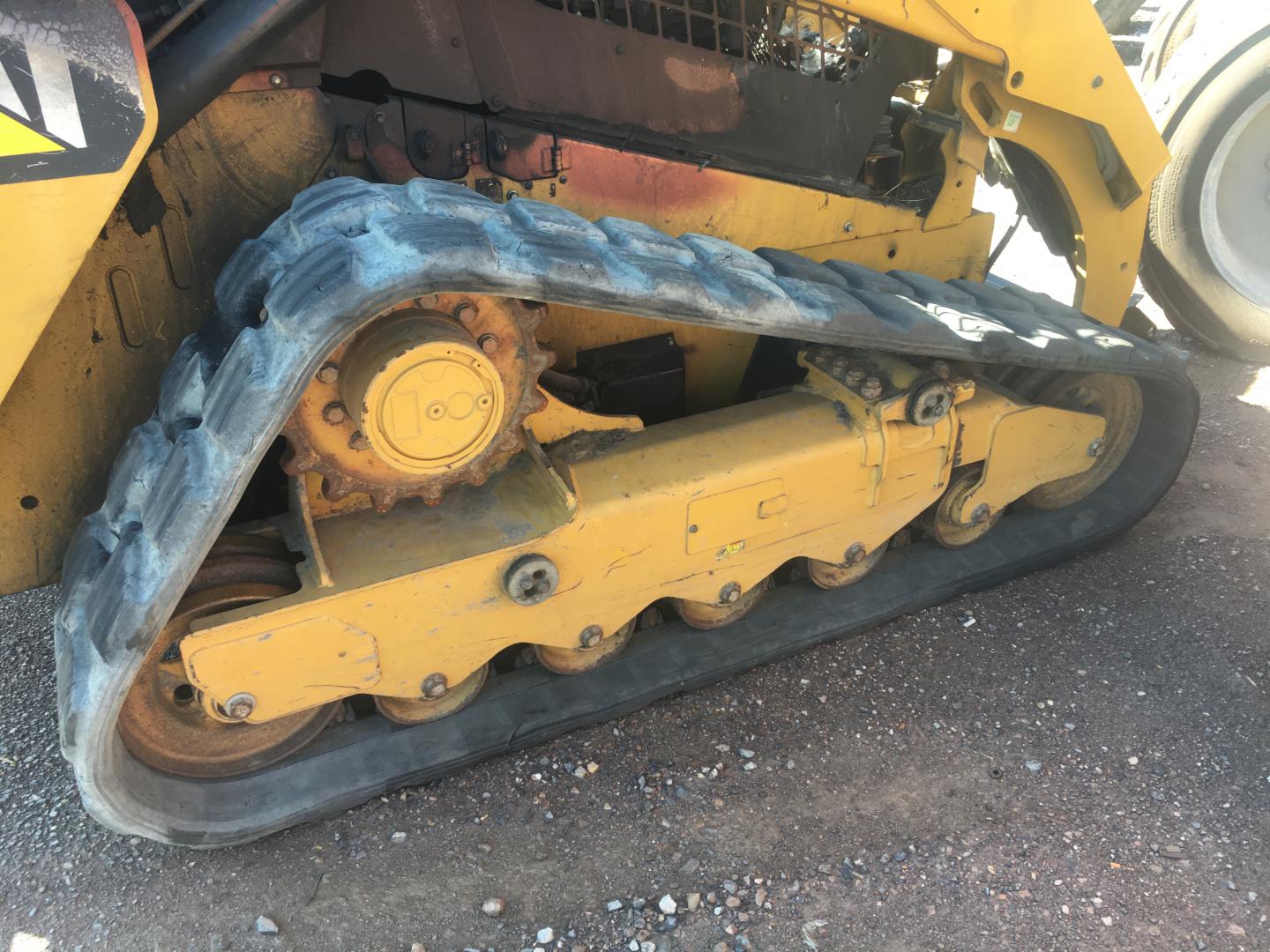 ./imagenes/INVOICE/2019/16985/MINICARGADOR 299D2 XHP (5).JPG